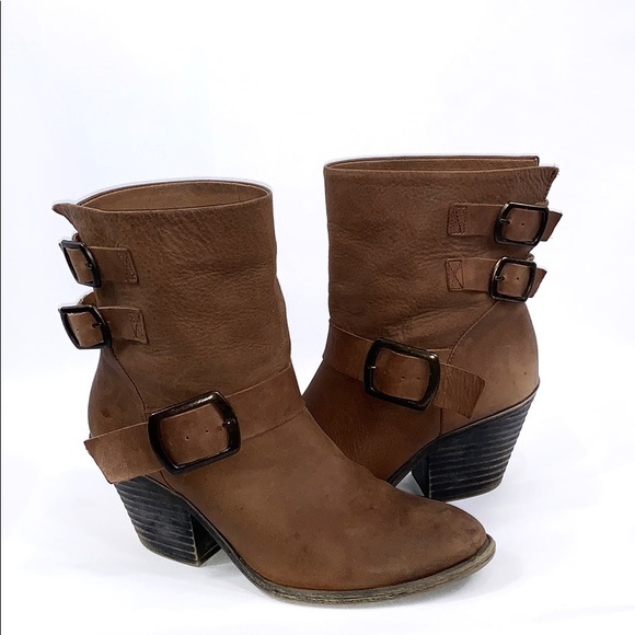Lucky Brand Shoes - Lucky Brand Leather Tommie Ankle booties Size 9